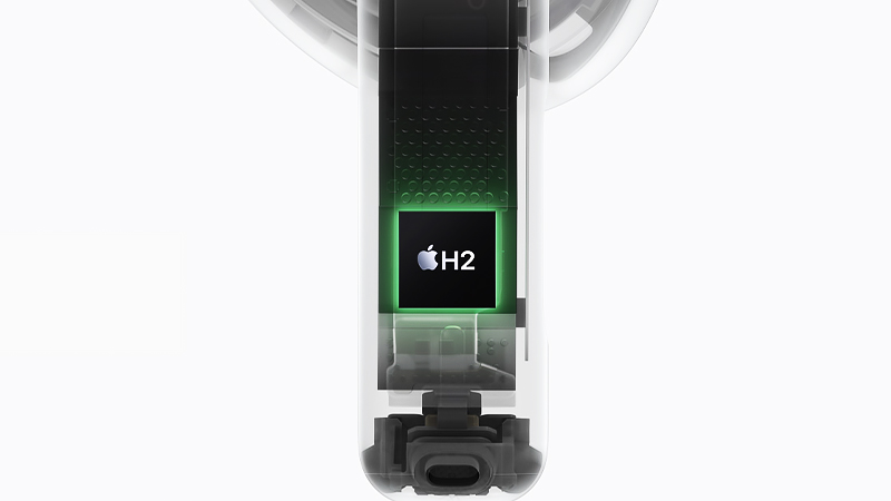 Appleの「AirPods 4」に搭載された「H2」チップの画像