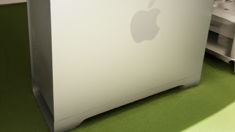 初代Mac Pro (2010モデル)の画像
