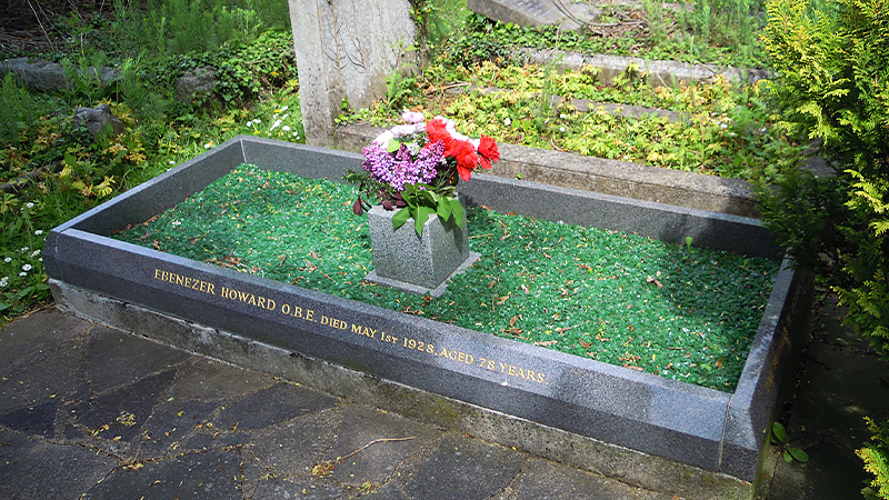 レッチワースにあるハワード氏の墓