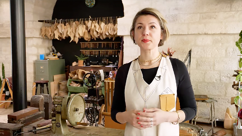 フランスの女性靴職人ローラ・プンティロ氏